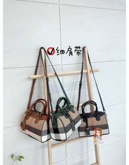 【韩流时尚】韩国制波士顿枕头包 / KOREA Designer's Brand Boxton Pillow Bag  [Ready Stock]